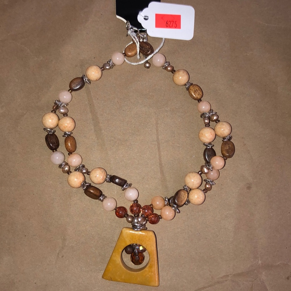 Pendant necklace